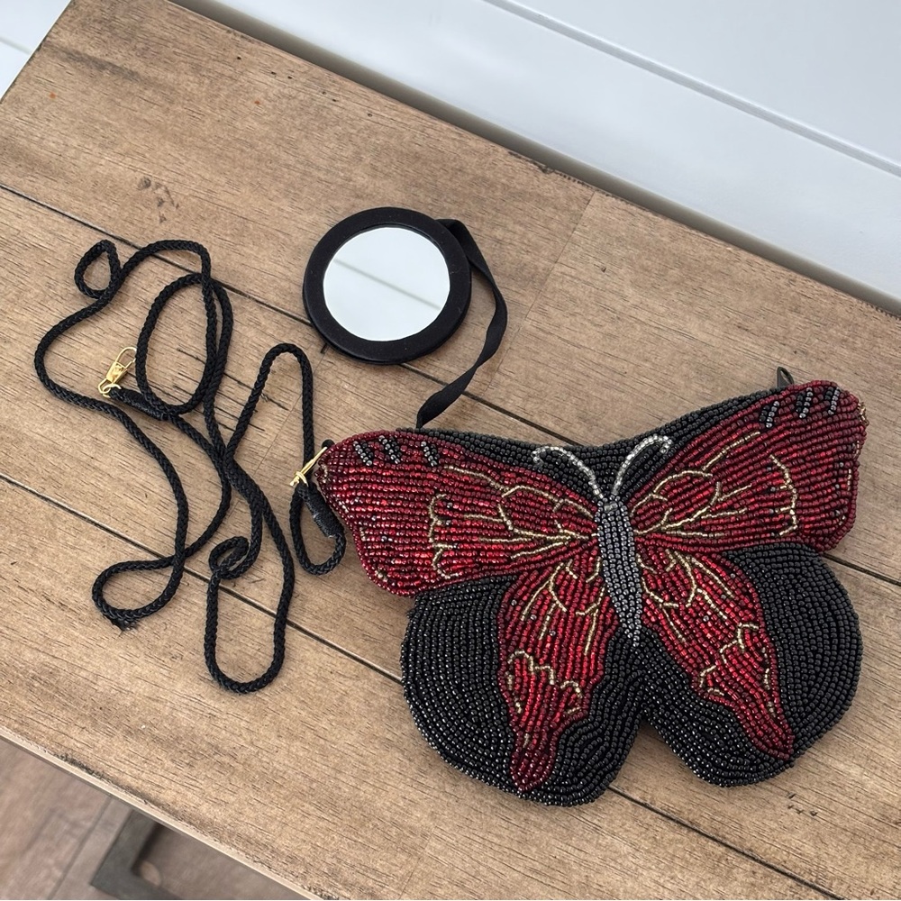 Vintage Neiman Marcus Red and Black Beaded Butterfly Petite Evening Bag - Picture 3 of 17
